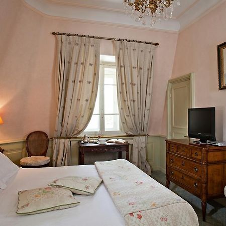 Hostellerie Les Frenes Avignon Zimmer foto